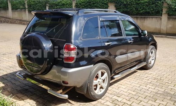 Acheter Occasion Voiture Toyota RAV4 Noir à Kigali au Rwanda Acheter Occasion Voiture Toyota RAV4 Noir à Kigali au Rwanda