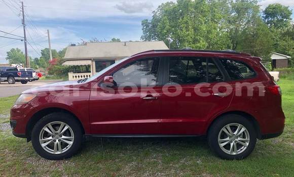 Sayi Imported Hyundai Santa Fe Rouge Mota in Kigali a Rwanda Sayi Imported Hyundai Santa Fe Rouge Mota in Kigali a Rwanda