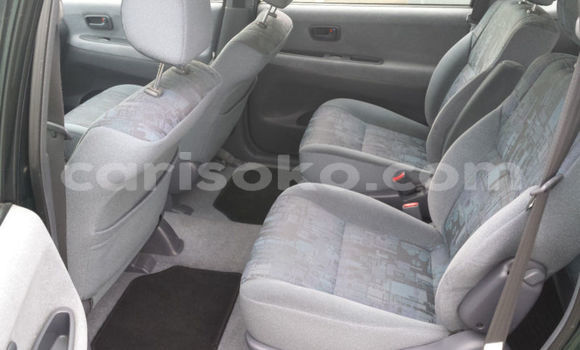 Sayi Na hannu Toyota Picnic Vert Mota in Muhanga a Rwanda Sayi Na hannu Toyota Picnic Vert Mota in Muhanga a Rwanda