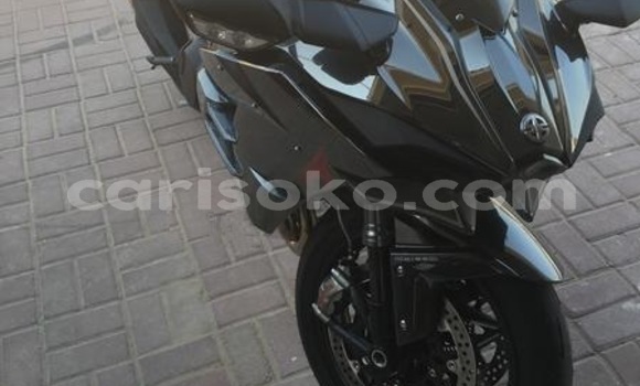 Acheter Occasion Moto Kawasaki ZX10R Noir à Musanze au Rwanda Acheter Occasion Moto Kawasaki ZX10R Noir à Musanze au Rwanda