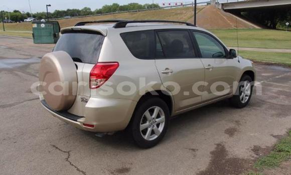 Acheter Occasion Voiture Toyota RAV4 Noir à Kigali, Rwanda Acheter Occasion Voiture Toyota RAV4 Noir à Kigali, Rwanda