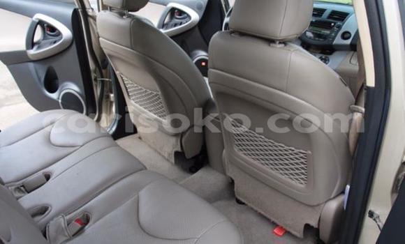 Acheter Occasion Voiture Toyota RAV4 Noir à Kigali, Rwanda Acheter Occasion Voiture Toyota RAV4 Noir à Kigali, Rwanda