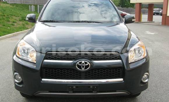 Acheter Occasion Voiture Toyota RAV4 Noir à Kigali, Rwanda Acheter Occasion Voiture Toyota RAV4 Noir à Kigali, Rwanda