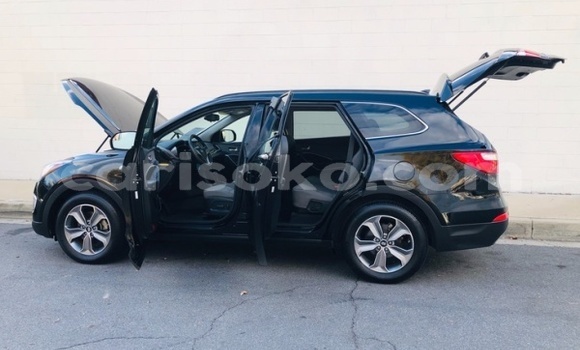 Buy Used Hyundai Santa Fe Black Car in Gikongoro in Gikongoro Buy Used Hyundai Santa Fe Black Car in Gikongoro in Gikongoro