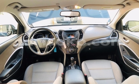 Buy Used Hyundai Santa Fe Black Car in Gikongoro in Gikongoro Buy Used Hyundai Santa Fe Black Car in Gikongoro in Gikongoro