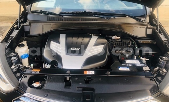 Buy Used Hyundai Santa Fe Black Car in Gikongoro in Gikongoro Buy Used Hyundai Santa Fe Black Car in Gikongoro in Gikongoro