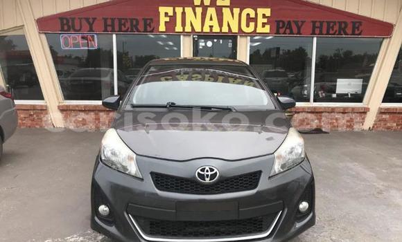 Acheter Occasion Voiture Toyota Yaris Noir à Kigali, Rwanda Acheter Occasion Voiture Toyota Yaris Noir à Kigali, Rwanda