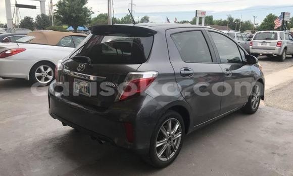 Acheter Occasion Voiture Toyota Yaris Noir à Kigali, Rwanda Acheter Occasion Voiture Toyota Yaris Noir à Kigali, Rwanda