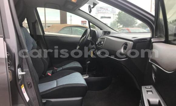 Acheter Occasion Voiture Toyota Yaris Noir à Kigali, Rwanda Acheter Occasion Voiture Toyota Yaris Noir à Kigali, Rwanda
