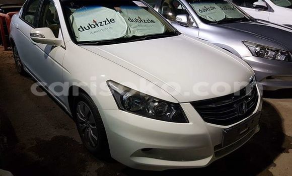 Acheter Occasion Voiture Honda CR–V Blanc à Kigali, Rwanda Acheter Occasion Voiture Honda CR–V Blanc à Kigali, Rwanda