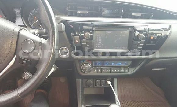 Acheter Occasion Voiture Toyota Corolla Gris à Kigali, Rwanda Acheter Occasion Voiture Toyota Corolla Gris à Kigali, Rwanda