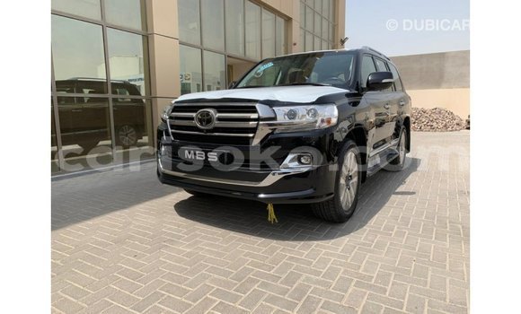 Acheter Import Voiture Toyota Land Cruiser Noir à Import - Dubai, Rwanda Acheter Import Voiture Toyota Land Cruiser Noir à Import - Dubai, Rwanda