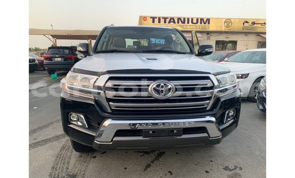 اشتري Imported Toyota Land Cruiser Noir سيارة في Import - Dubai في Rwanda اشتري Imported Toyota Land Cruiser Noir سيارة في Import - Dubai في Rwanda