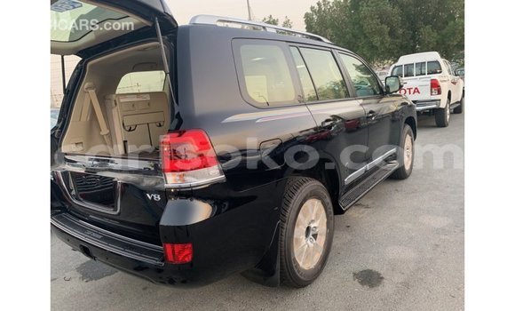 اشتري Imported Toyota Land Cruiser Noir سيارة في Import - Dubai في Rwanda اشتري Imported Toyota Land Cruiser Noir سيارة في Import - Dubai في Rwanda