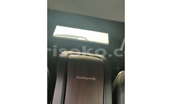 Acheter Import Voiture Toyota Land Cruiser Noir à Import - Dubai, Rwanda Acheter Import Voiture Toyota Land Cruiser Noir à Import - Dubai, Rwanda