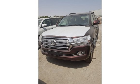 Acheter Import Voiture Toyota Land Cruiser Marron à Import - Dubai, Rwanda Acheter Import Voiture Toyota Land Cruiser Marron à Import - Dubai, Rwanda