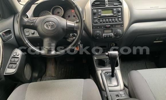 Acheter Occasion Voiture Toyota RAV4 Noir à Kigali, Rwanda Acheter Occasion Voiture Toyota RAV4 Noir à Kigali, Rwanda