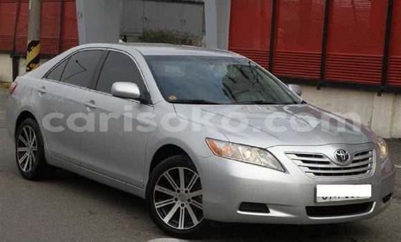اشتري مستعمل Toyota Camry Gris سيارة في Kigali في Rwanda اشتري مستعمل Toyota Camry Gris سيارة في Kigali في Rwanda