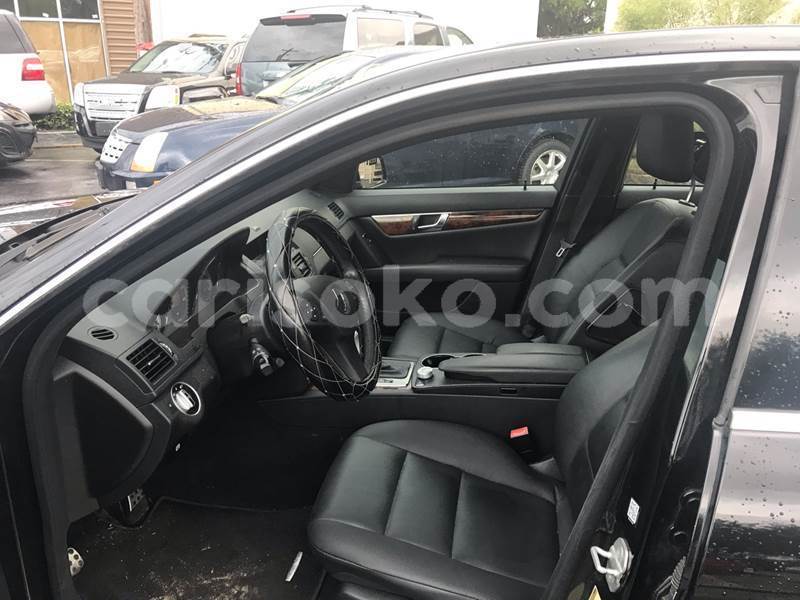 Big with watermark mercedes benz c%e2%80%93class rwanda kigali 9939