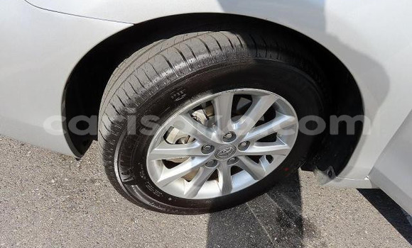 اشتري مستعمل Toyota Camry Gris سيارة في Kigali في Rwanda اشتري مستعمل Toyota Camry Gris سيارة في Kigali في Rwanda
