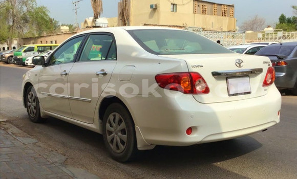 اشتري مستعمل Toyota Corolla Blanc سيارة في Kigali في Rwanda اشتري مستعمل Toyota Corolla Blanc سيارة في Kigali في Rwanda