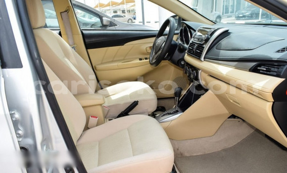 اشتري مستعمل Toyota Yaris Gris سيارة في Kigali في Rwanda اشتري مستعمل Toyota Yaris Gris سيارة في Kigali في Rwanda