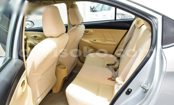 اشتري مستعمل Toyota Yaris Gris سيارة في Kigali في Rwanda اشتري مستعمل Toyota Yaris Gris سيارة في Kigali في Rwanda