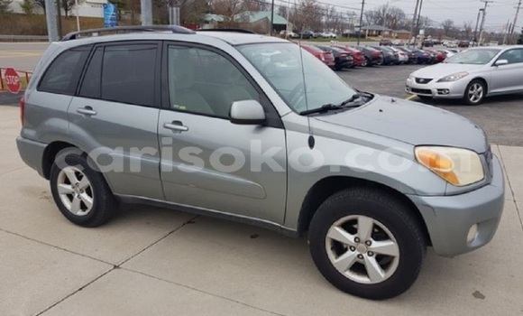 اشتري مستعمل Toyota RAV4 Bleu سيارة في Kigali في Rwanda اشتري مستعمل Toyota RAV4 Bleu سيارة في Kigali في Rwanda