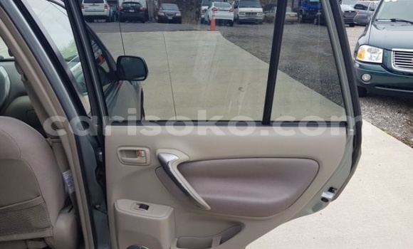 اشتري مستعمل Toyota RAV4 Bleu سيارة في Kigali في Rwanda اشتري مستعمل Toyota RAV4 Bleu سيارة في Kigali في Rwanda