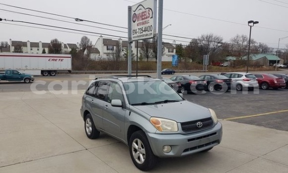 اشتري مستعمل Toyota RAV4 Bleu سيارة في Kigali في Rwanda اشتري مستعمل Toyota RAV4 Bleu سيارة في Kigali في Rwanda