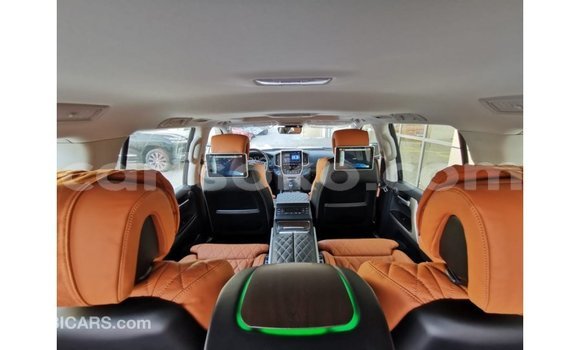 Acheter Import Voiture Toyota Land Cruiser Noir à Import - Dubai, Rwanda Acheter Import Voiture Toyota Land Cruiser Noir à Import - Dubai, Rwanda