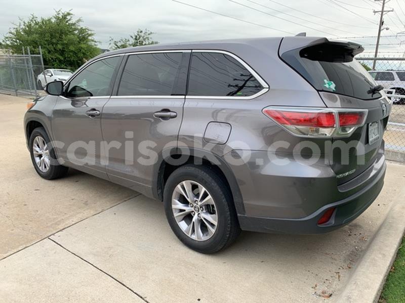 Big with watermark toyota highlander rwanda kigali 9993