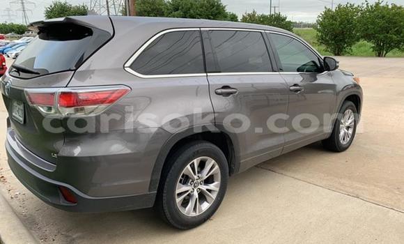 Buy Import Toyota Highlander Brown Car in Kigali in Rwanda Buy Import Toyota Highlander Brown Car in Kigali in Rwanda