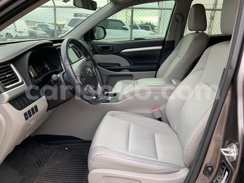 Big with watermark toyota highlander rwanda kigali 9993
