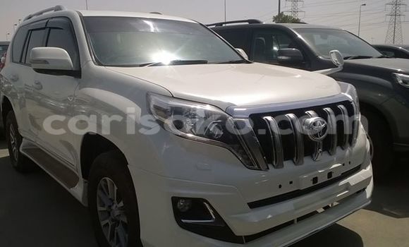 Acheter Occasion Voiture Toyota Land Cruiser Prado Blanc à Kigali, Rwanda Acheter Occasion Voiture Toyota Land Cruiser Prado Blanc à Kigali, Rwanda