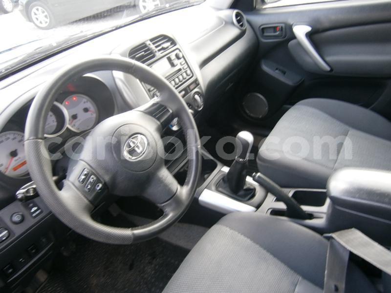 Big with watermark toyota rav4 rwanda kigali 10046