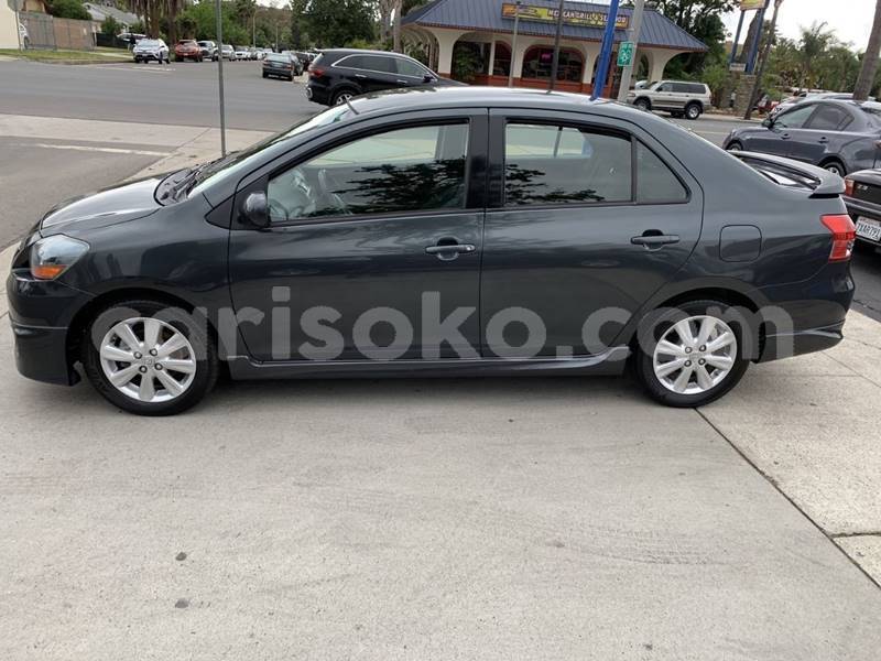 Big with watermark toyota yaris verso rwanda kigali 10064