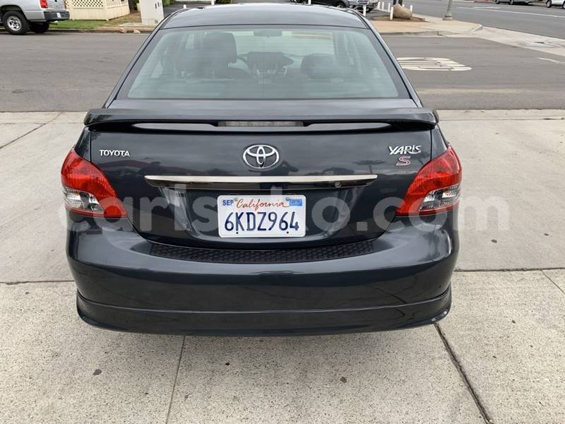 Big with watermark toyota yaris verso rwanda kigali 10064