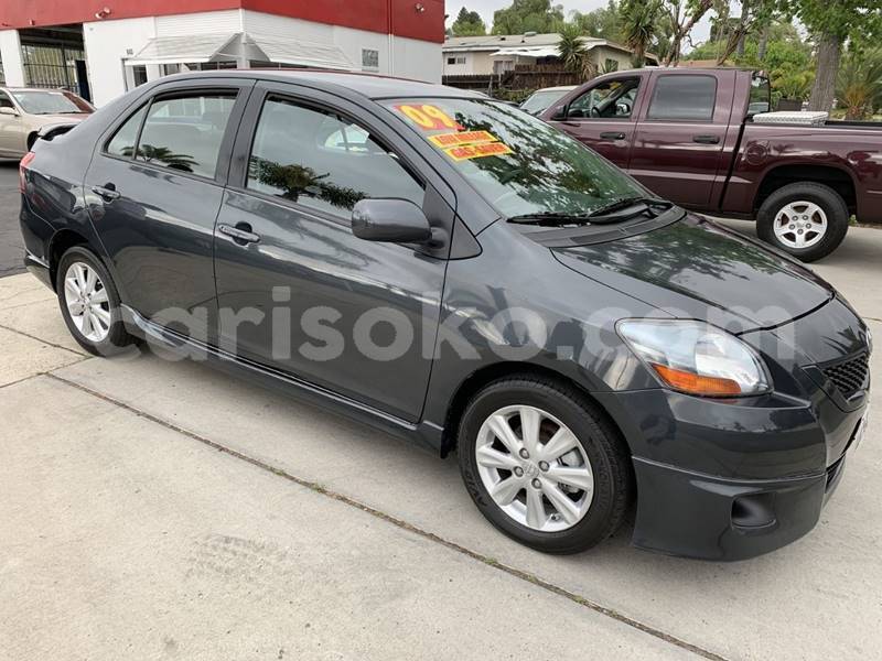 Big with watermark toyota yaris verso rwanda kigali 10064