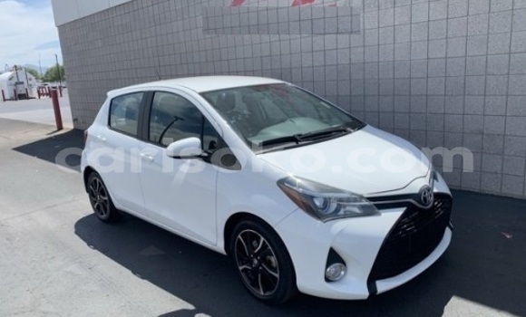 اشتري مستعمل Toyota Yaris Blanc سيارة في Kigali في Rwanda اشتري مستعمل Toyota Yaris Blanc سيارة في Kigali في Rwanda