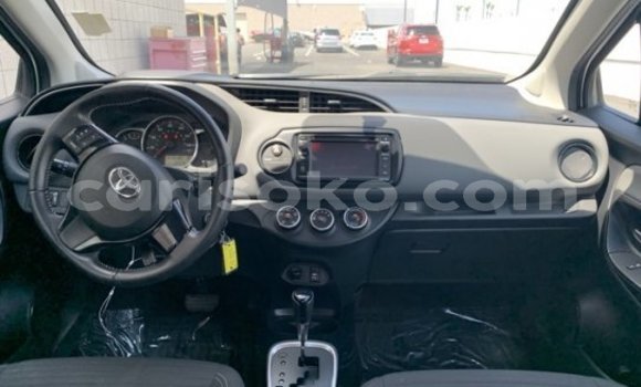 اشتري مستعمل Toyota Yaris Blanc سيارة في Kigali في Rwanda اشتري مستعمل Toyota Yaris Blanc سيارة في Kigali في Rwanda