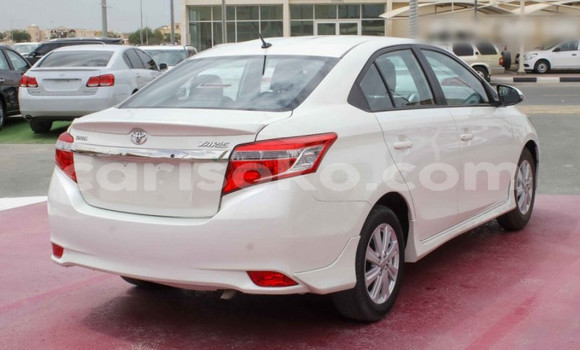 اشتري مستعمل Toyota Yaris Blanc سيارة في Kigali في Rwanda اشتري مستعمل Toyota Yaris Blanc سيارة في Kigali في Rwanda
