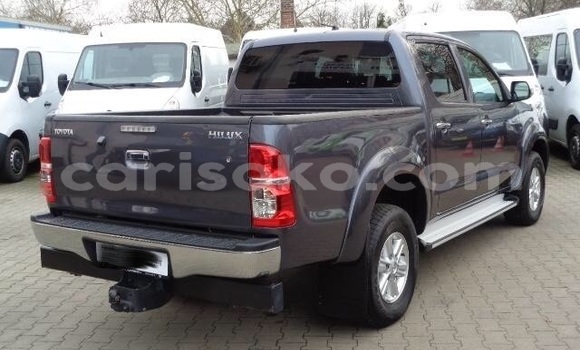 اشتري مستعمل Toyota Hilux Beige سيارة في Kigali في Rwanda اشتري مستعمل Toyota Hilux Beige سيارة في Kigali في Rwanda