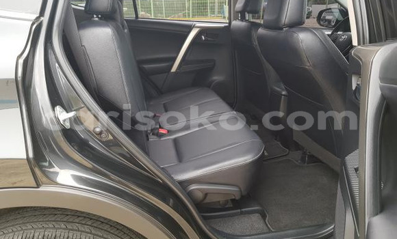 اشتري مستعمل Toyota RAV4 Noir سيارة في Kigali في Rwanda اشتري مستعمل Toyota RAV4 Noir سيارة في Kigali في Rwanda