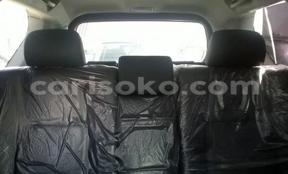 Acheter Occasion Voiture Toyota Land Cruiser Prado Blanc à Kigali, Rwanda Acheter Occasion Voiture Toyota Land Cruiser Prado Blanc à Kigali, Rwanda