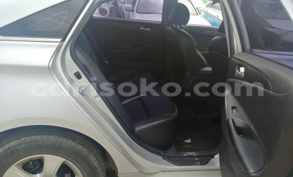 اشتري مستعمل Hyundai Sonata Gris سيارة في Kigali في Rwanda اشتري مستعمل Hyundai Sonata Gris سيارة في Kigali في Rwanda