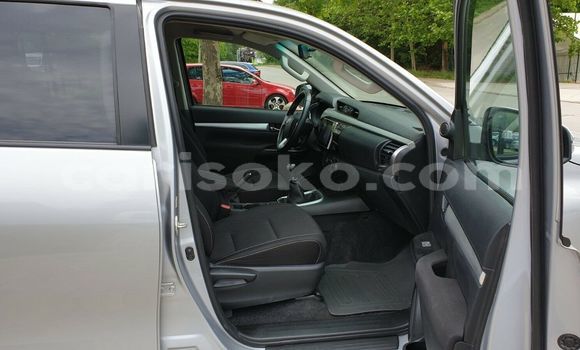 اشتري مستعمل Toyota Hilux Gris سيارة في Kigali في Rwanda اشتري مستعمل Toyota Hilux Gris سيارة في Kigali في Rwanda