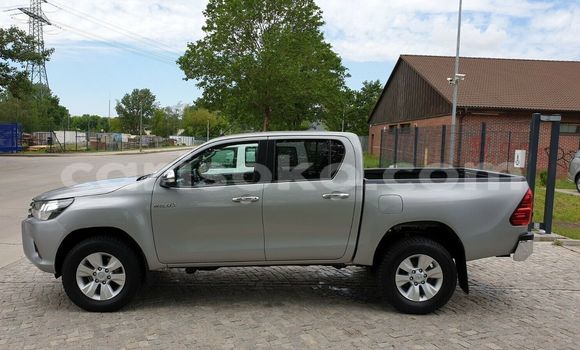 اشتري مستعمل Toyota Hilux Gris سيارة في Kigali في Rwanda اشتري مستعمل Toyota Hilux Gris سيارة في Kigali في Rwanda