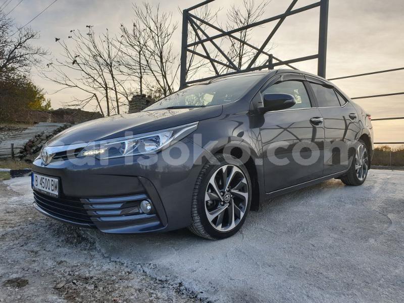 Big with watermark toyota corolla rwanda kigali 10105