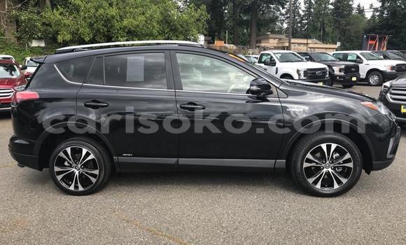 Acheter Occasion Voiture Toyota RAV4 Noir à Kigali, Rwanda Acheter Occasion Voiture Toyota RAV4 Noir à Kigali, Rwanda